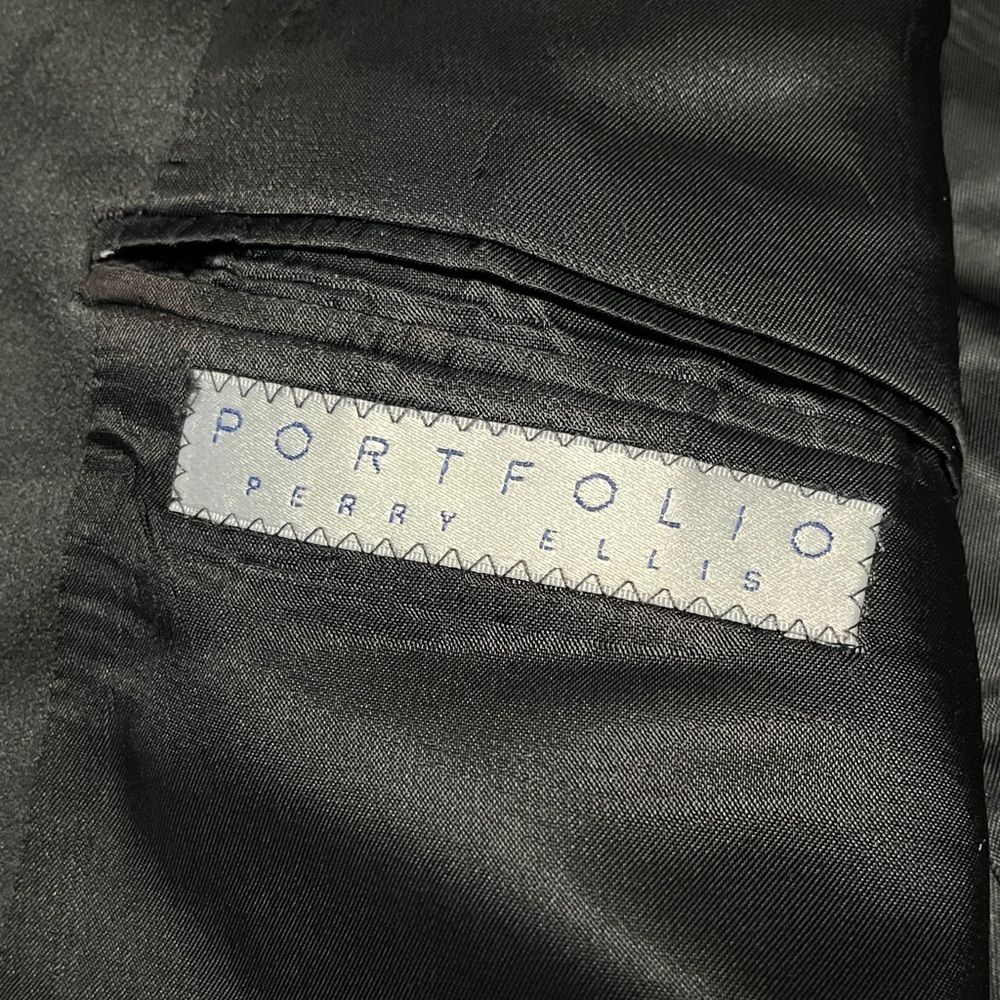 Perry Ellis Black Tuxedo Jacket - Picture 4 of 12